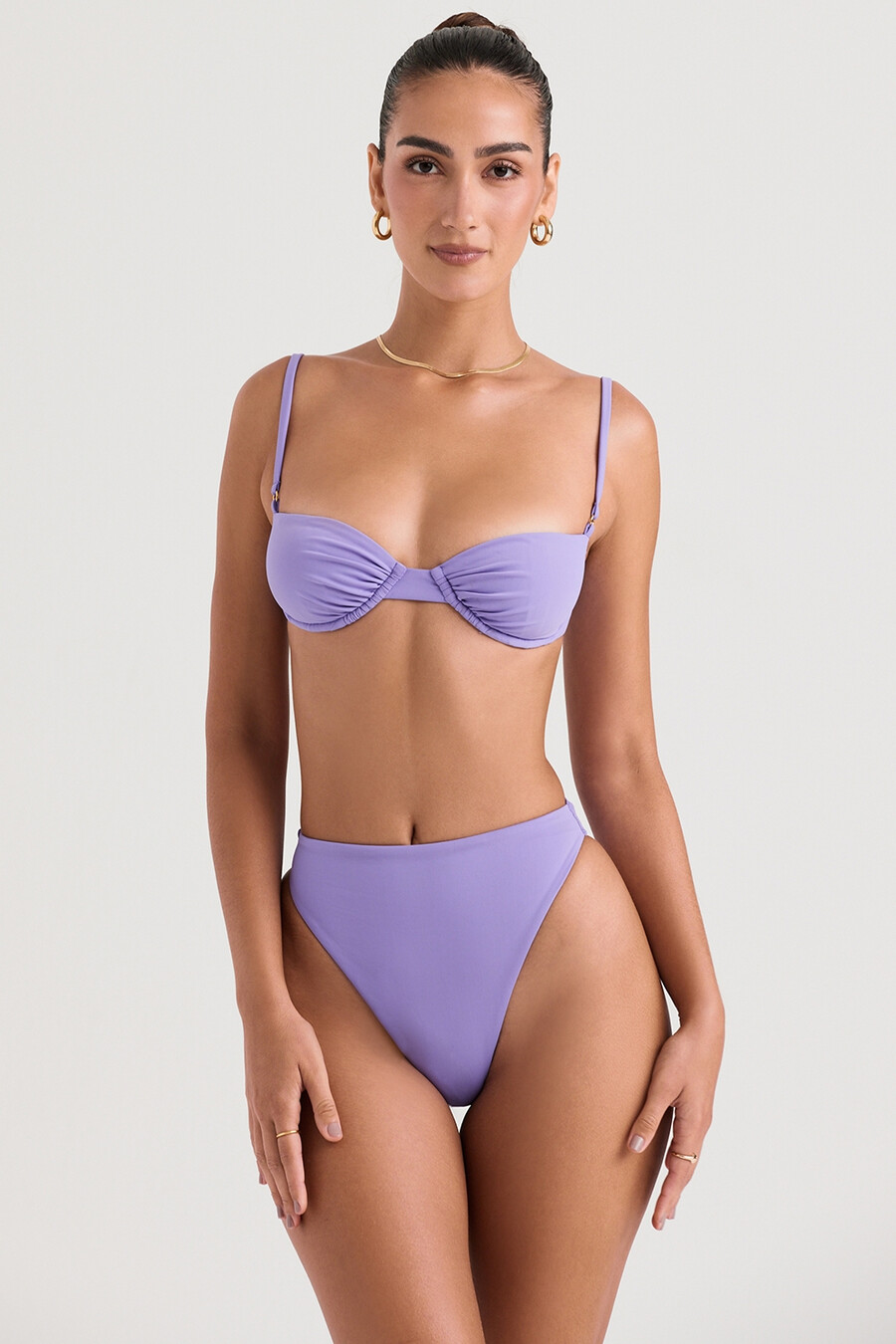 violett bikinitrosa med hög midja