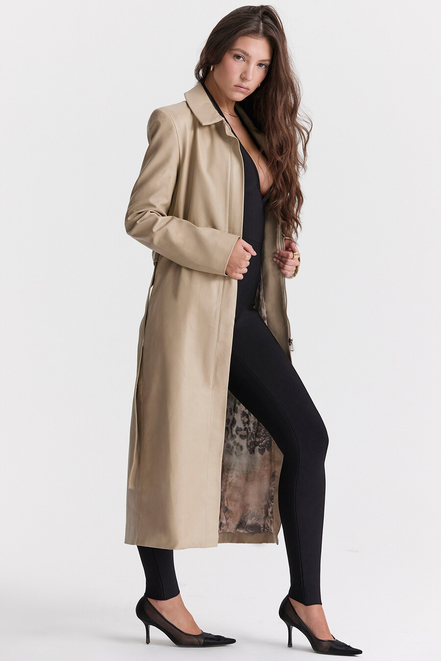 beige vegansk lädertrenchcoat