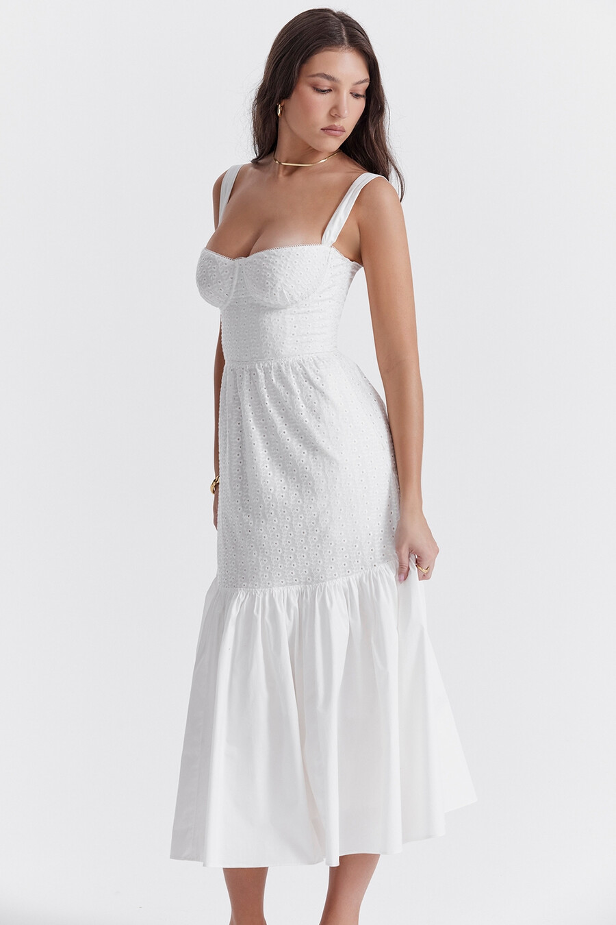 vit broderie anglaise midi solklänning