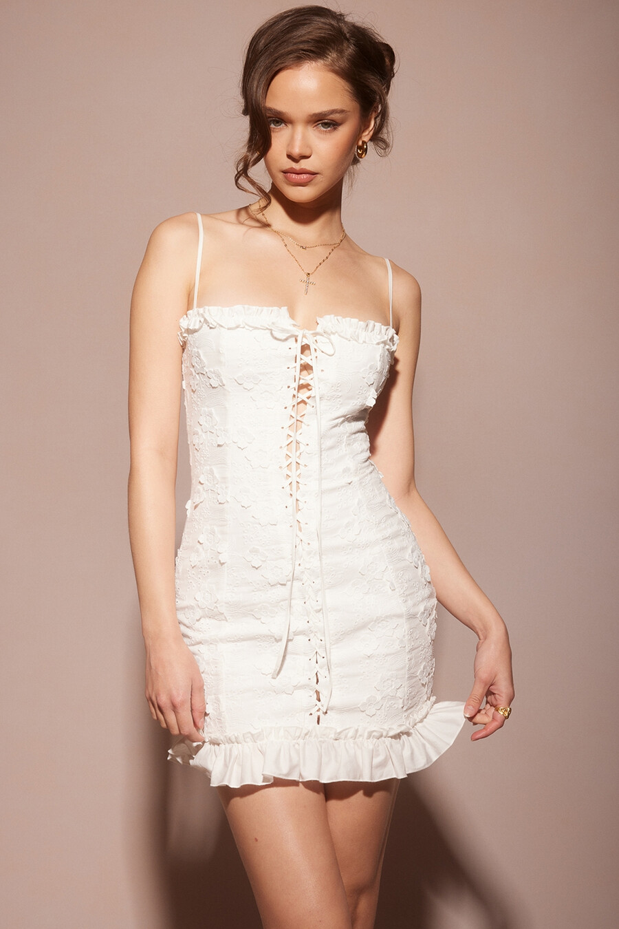 vit cotton broderie anglais miniklänning