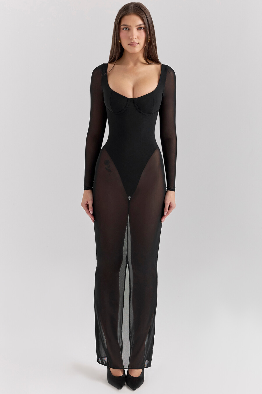 svart maxiklänning i mesh med bodysuit