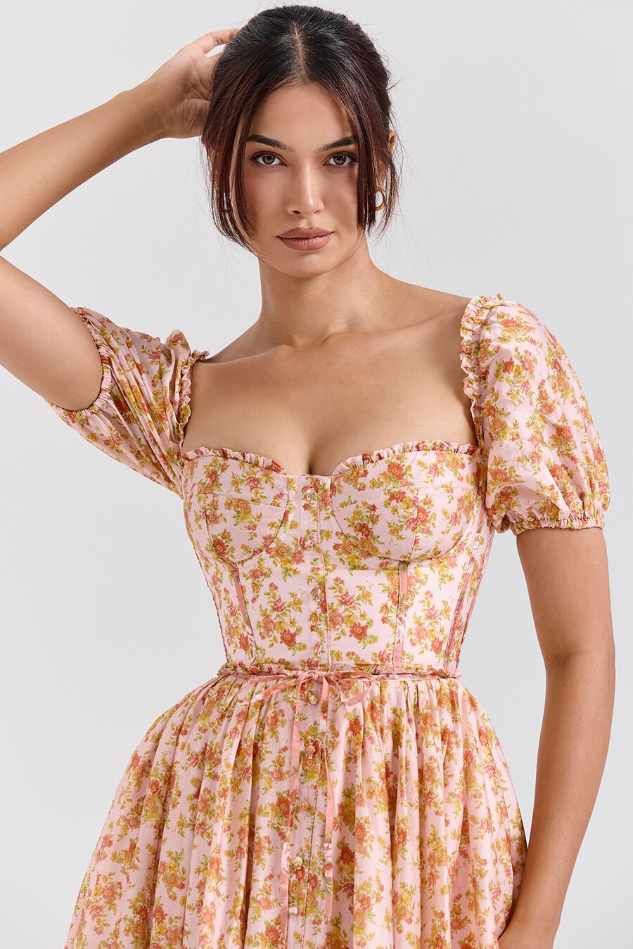peach poppy print midiklänning med puffärm