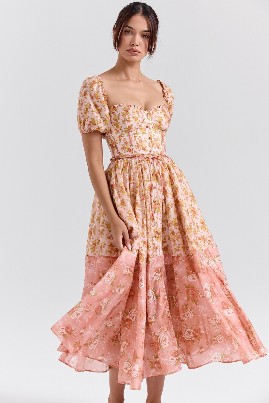 peach poppy print midiklänning med puffärm