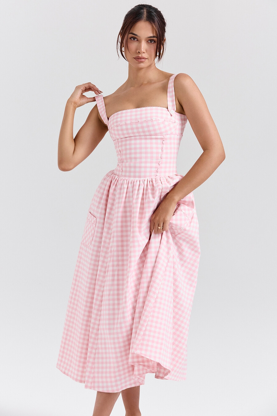 jordgubbs-shortcake gingham midi-sommarklänning