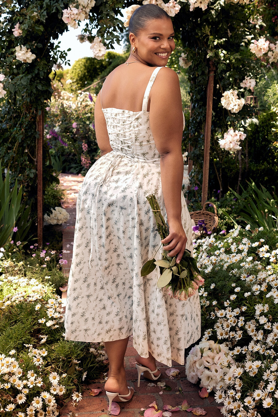 trädgårdsmönstrad bustier-sommarklänning