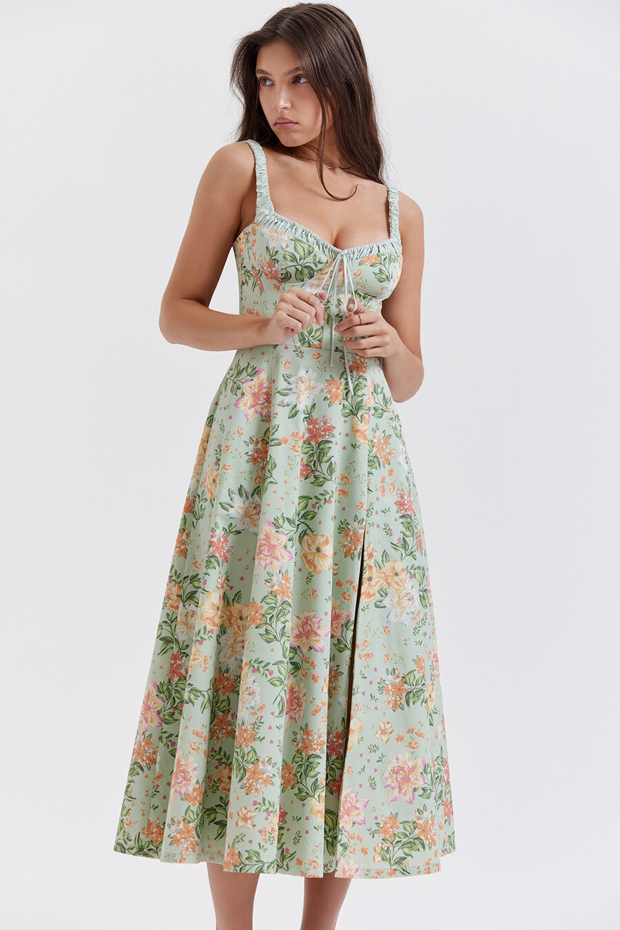 ljus jadefärgad bustier-sommarklänning