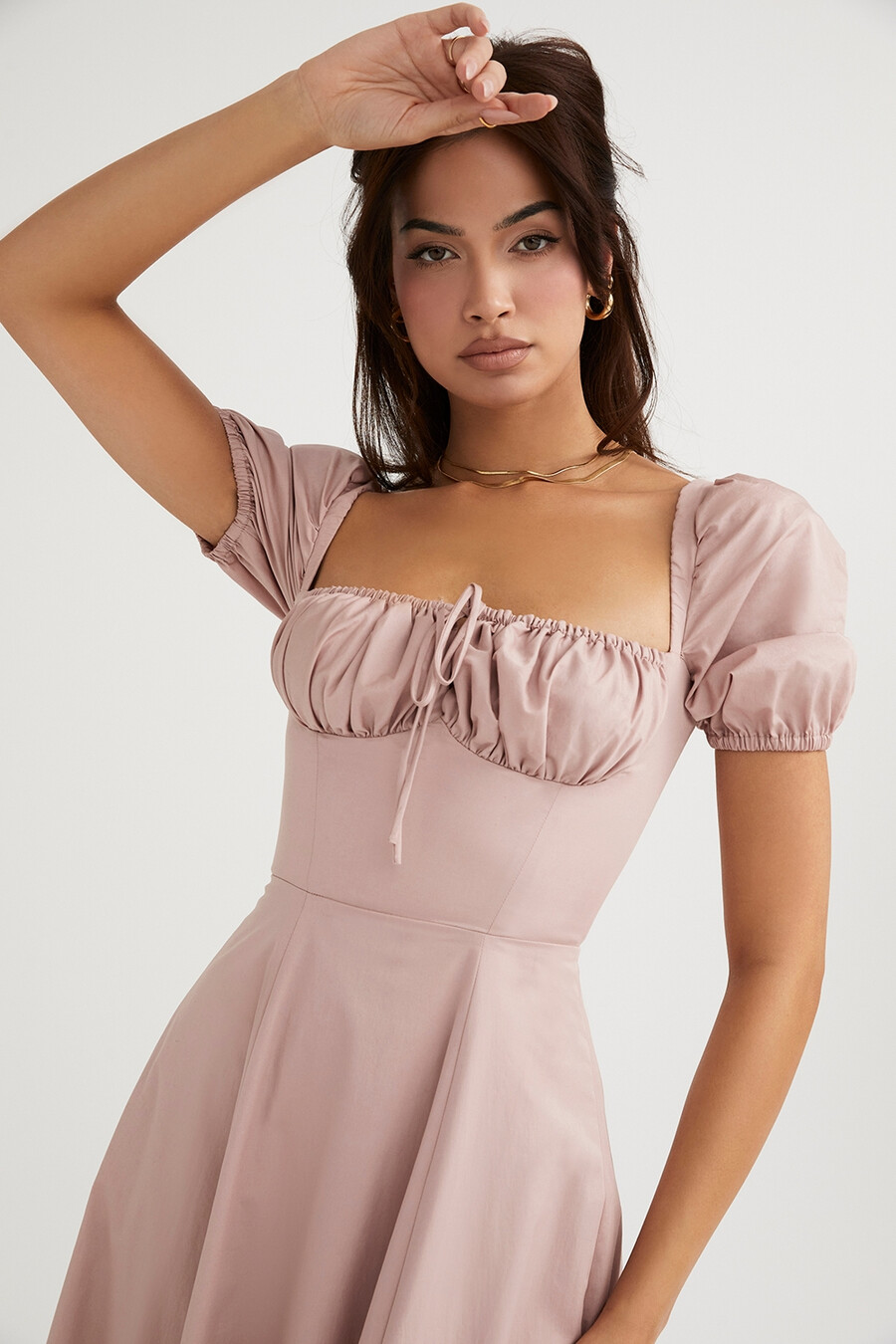 blush puffärmad midiklänning