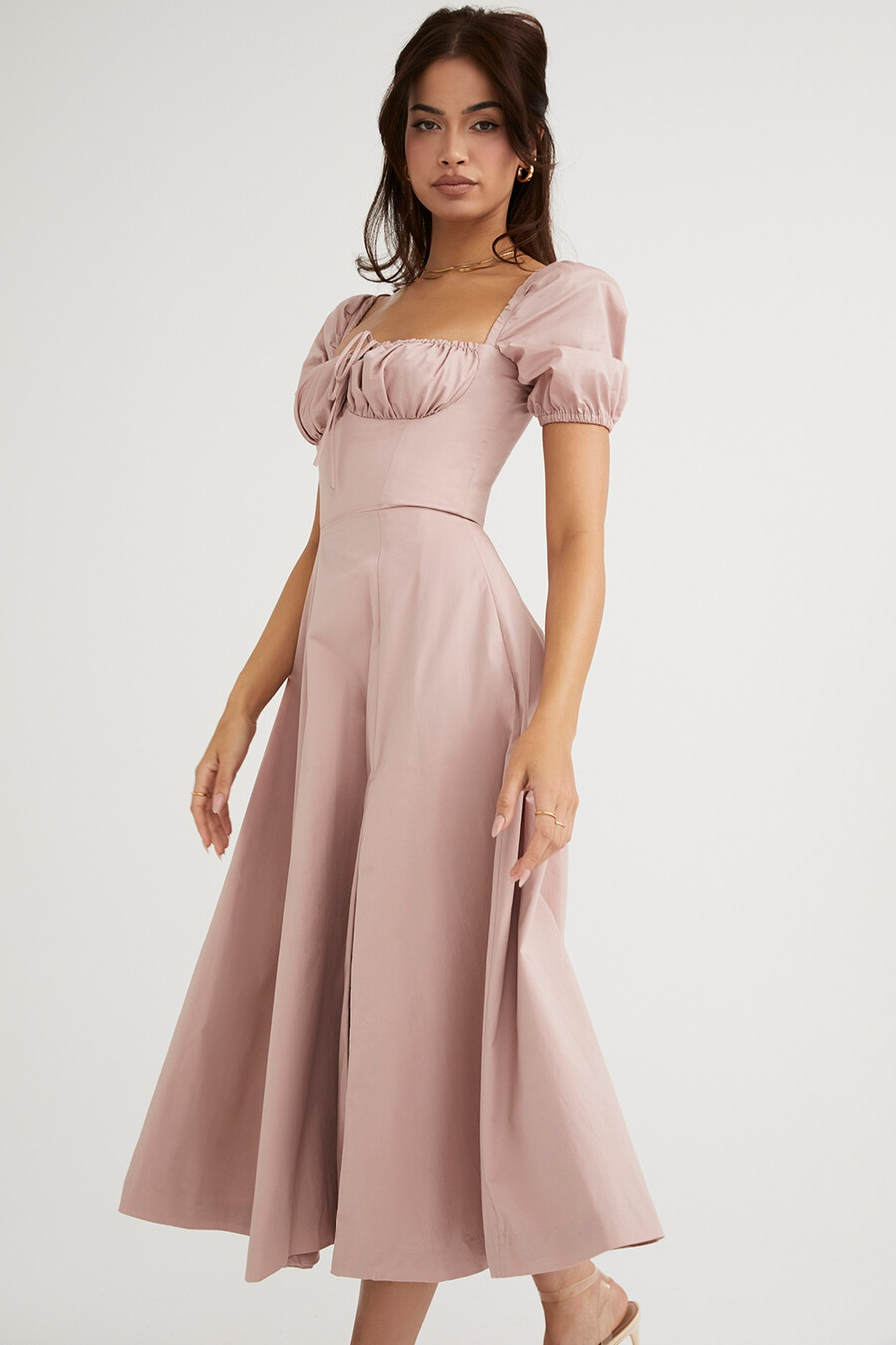 blush puffärmad midiklänning