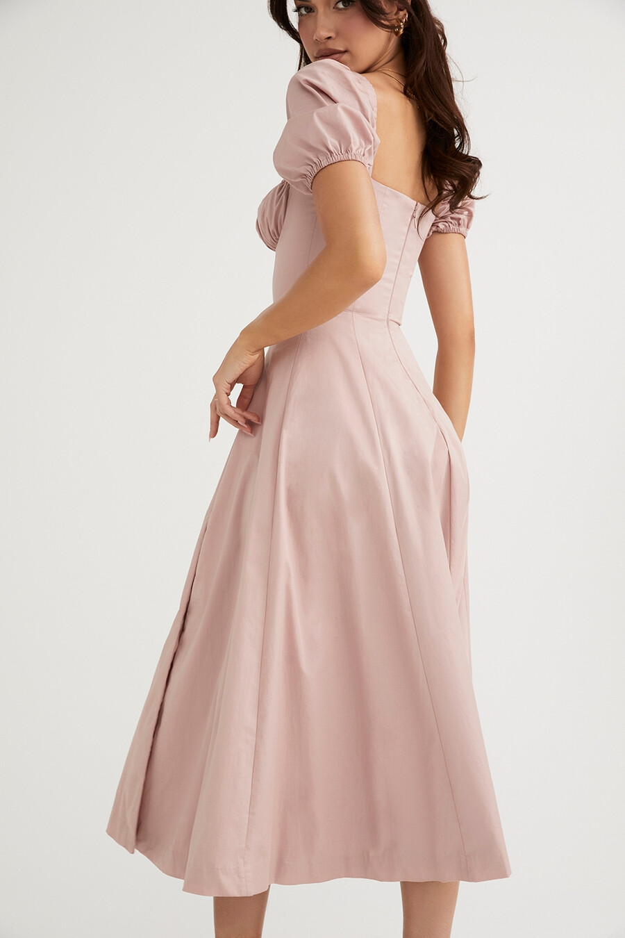 blush puffärmad midiklänning