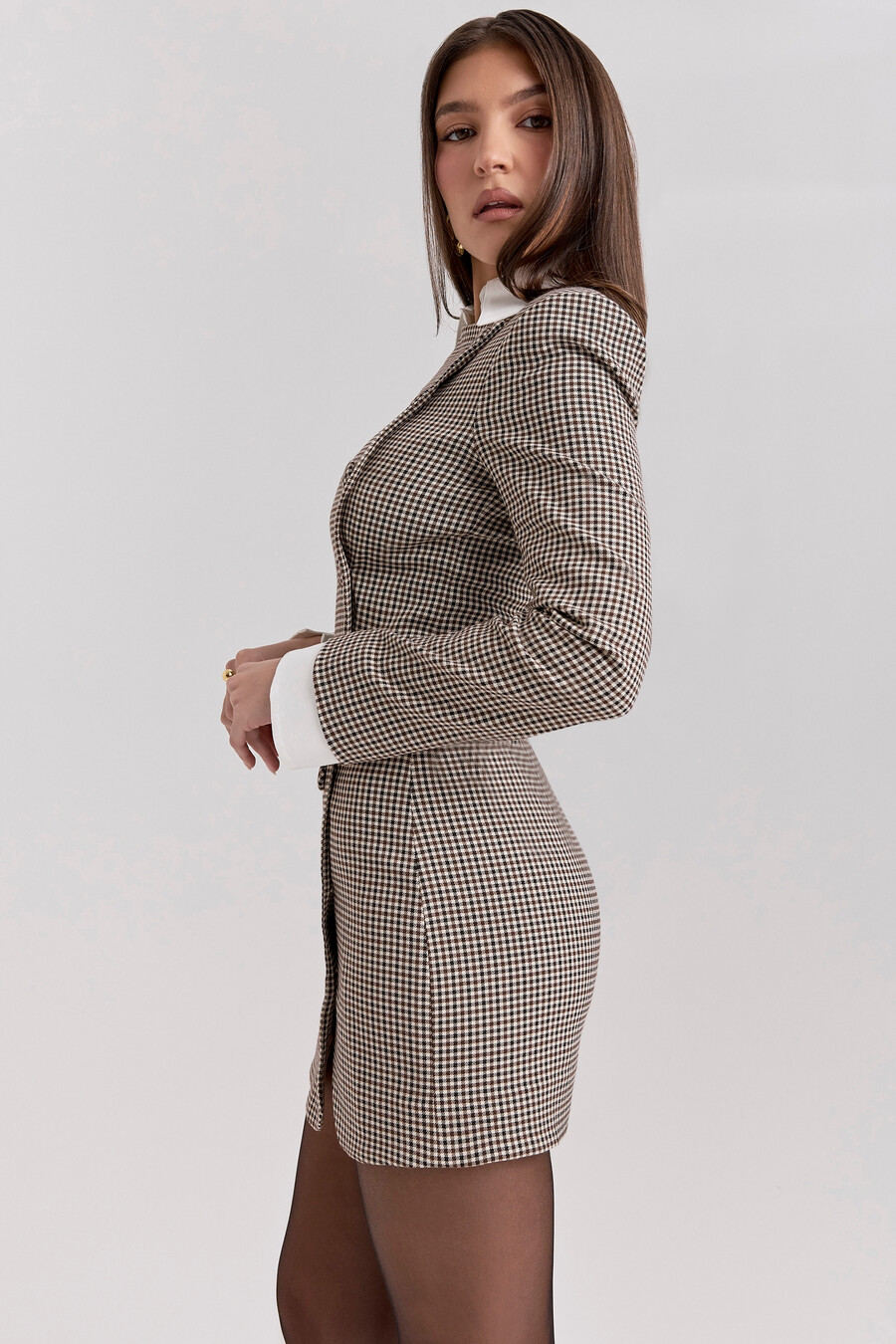 brun rutig miniklänning med bodycon-motiv
