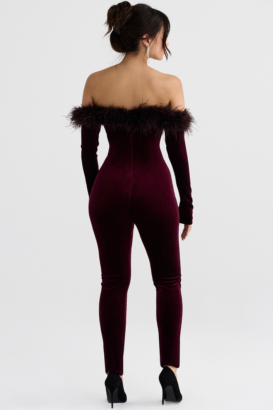 svart körsbärssammetsjumpsuit