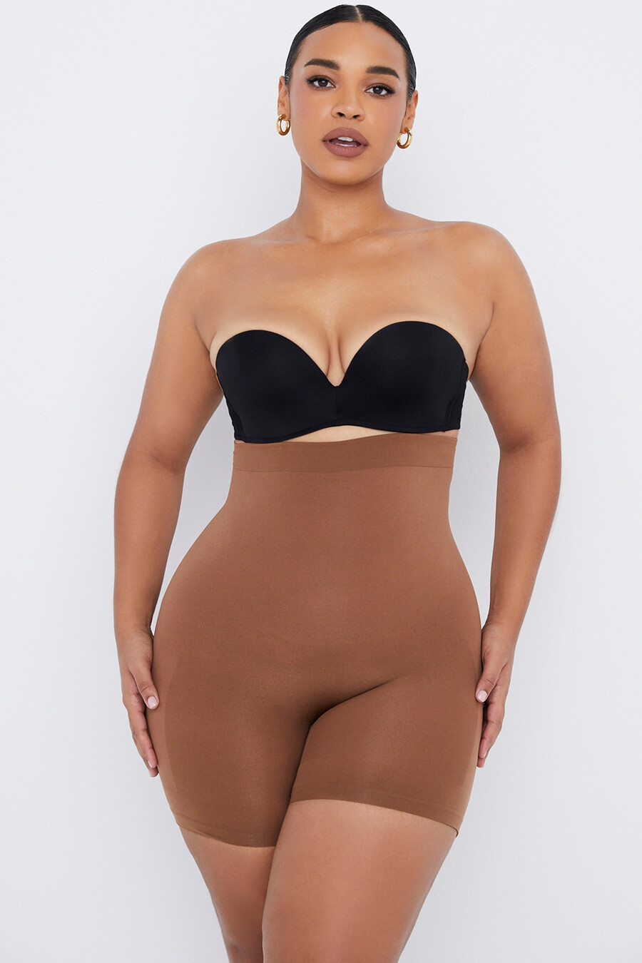 skulpterande shorts mocha