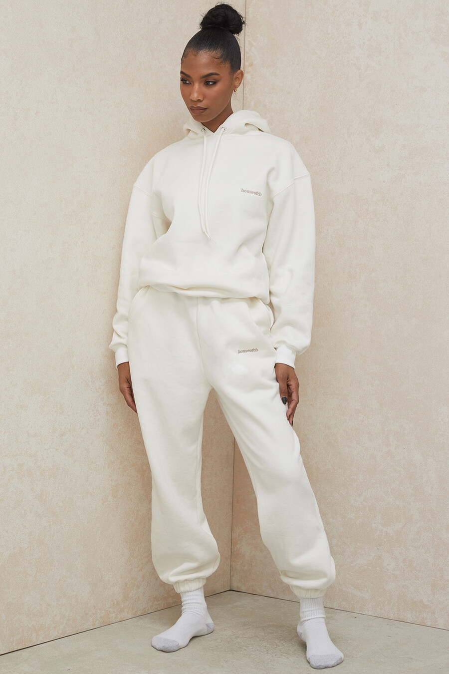 off white fleece joggingbyxor med rygg