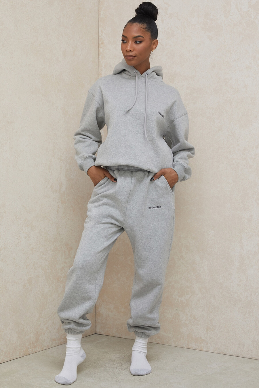 grå joggingbyxor med fleece baktill