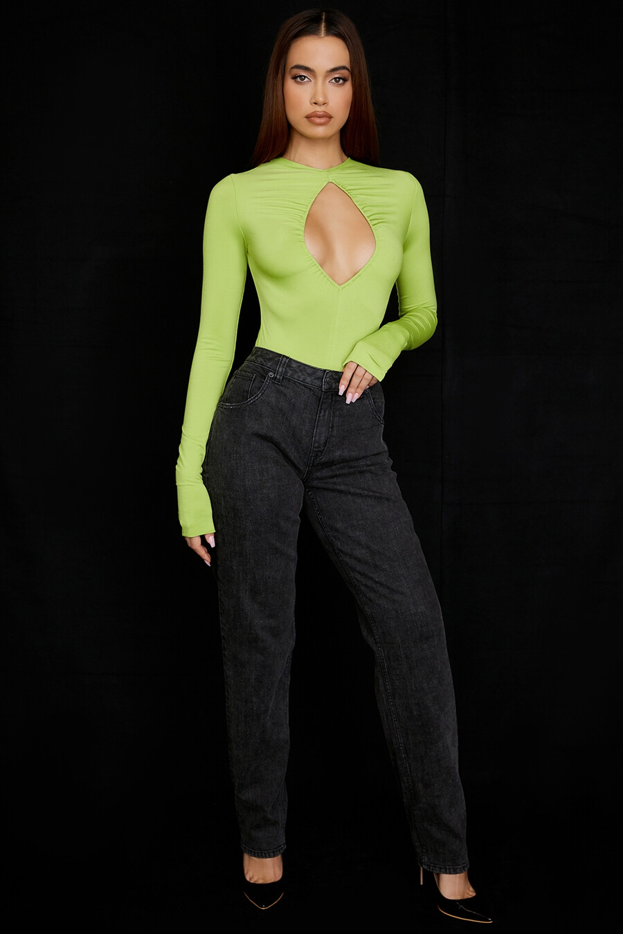 limegrön bodysuit med utskurna mönster
