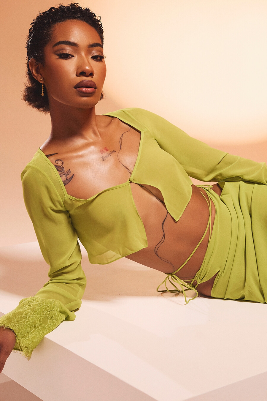 limegrön georgette cropped topp