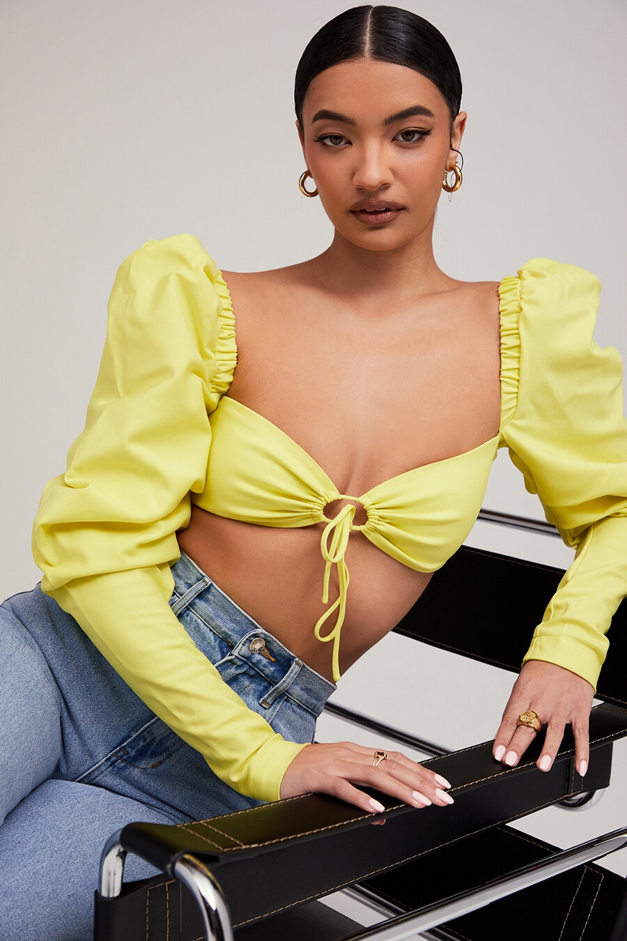 mistress rocks – citronfärgad puffärm – croppad topp