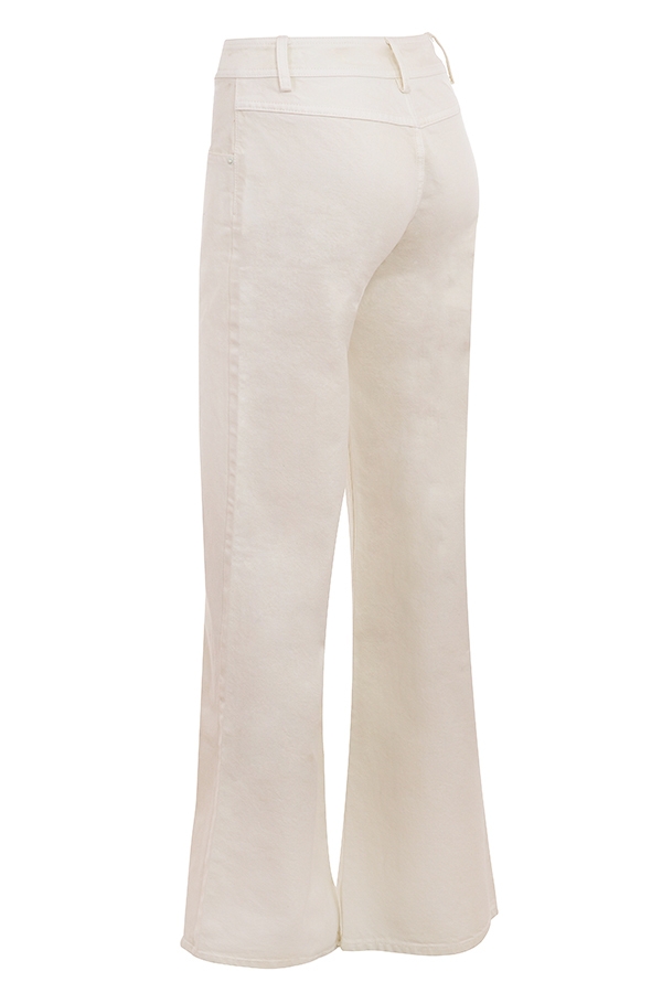 elfenbensvita vida utsvängda jeans